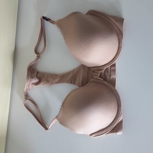 Victoria secret 32D bra